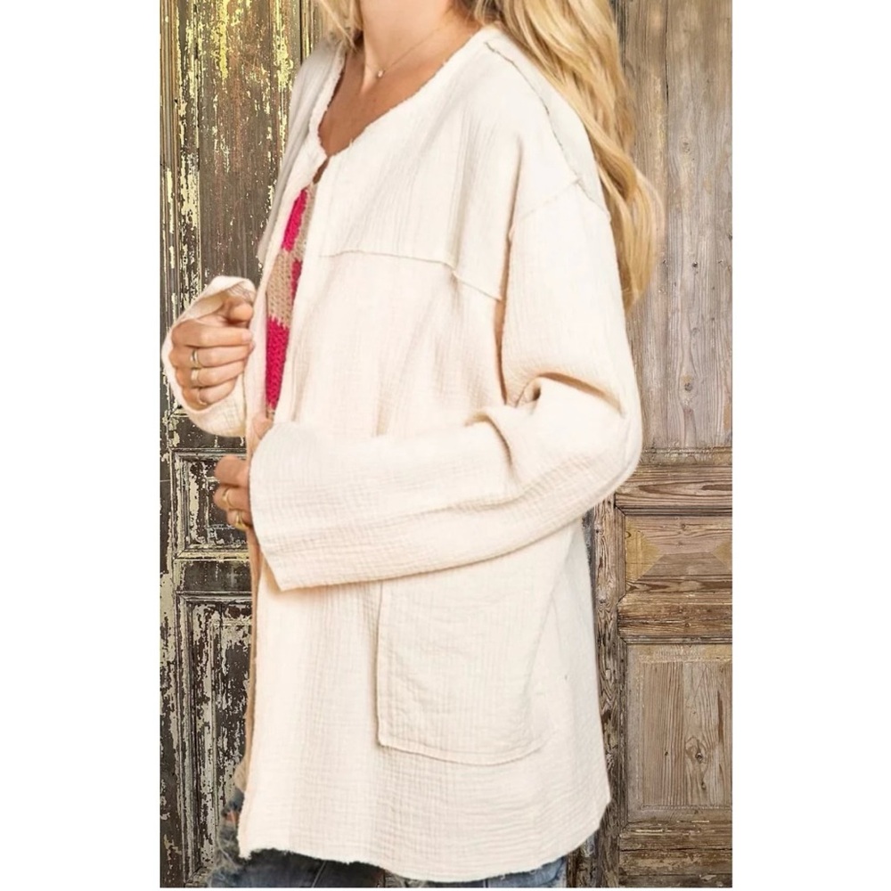 POL Gauze Style Raw Hem Open Face Shacket Size Medium - Picture 2 of 13